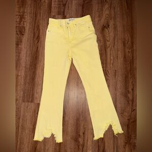 Saige Denim Jeans Size 7/28 Yellow Boot Tummy Control Distressed Hem Stretch